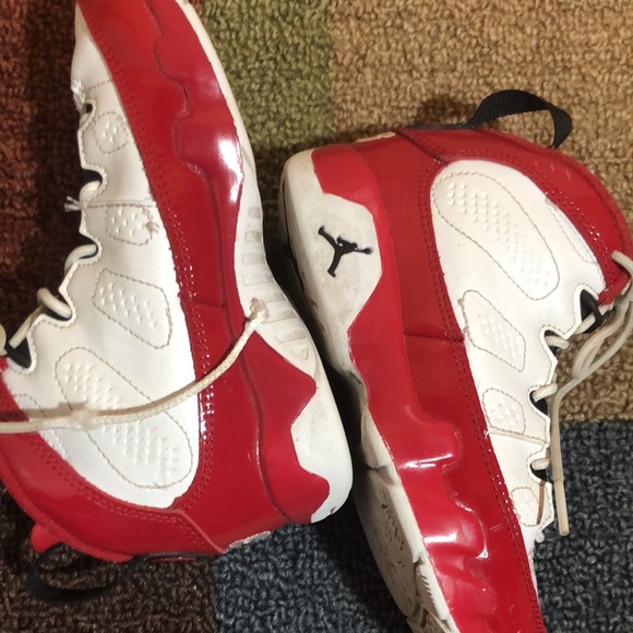 Air Jordan 9 Retro
